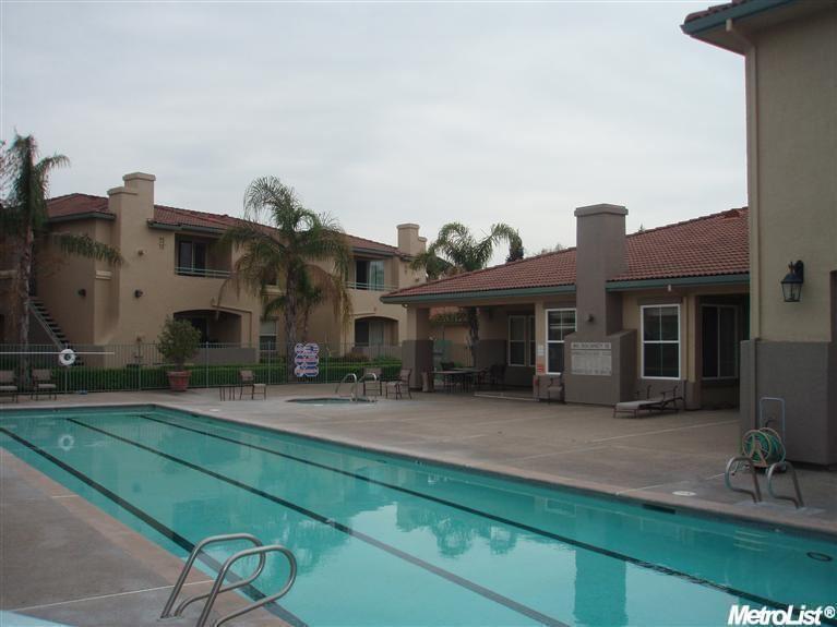 Laguna Oaks